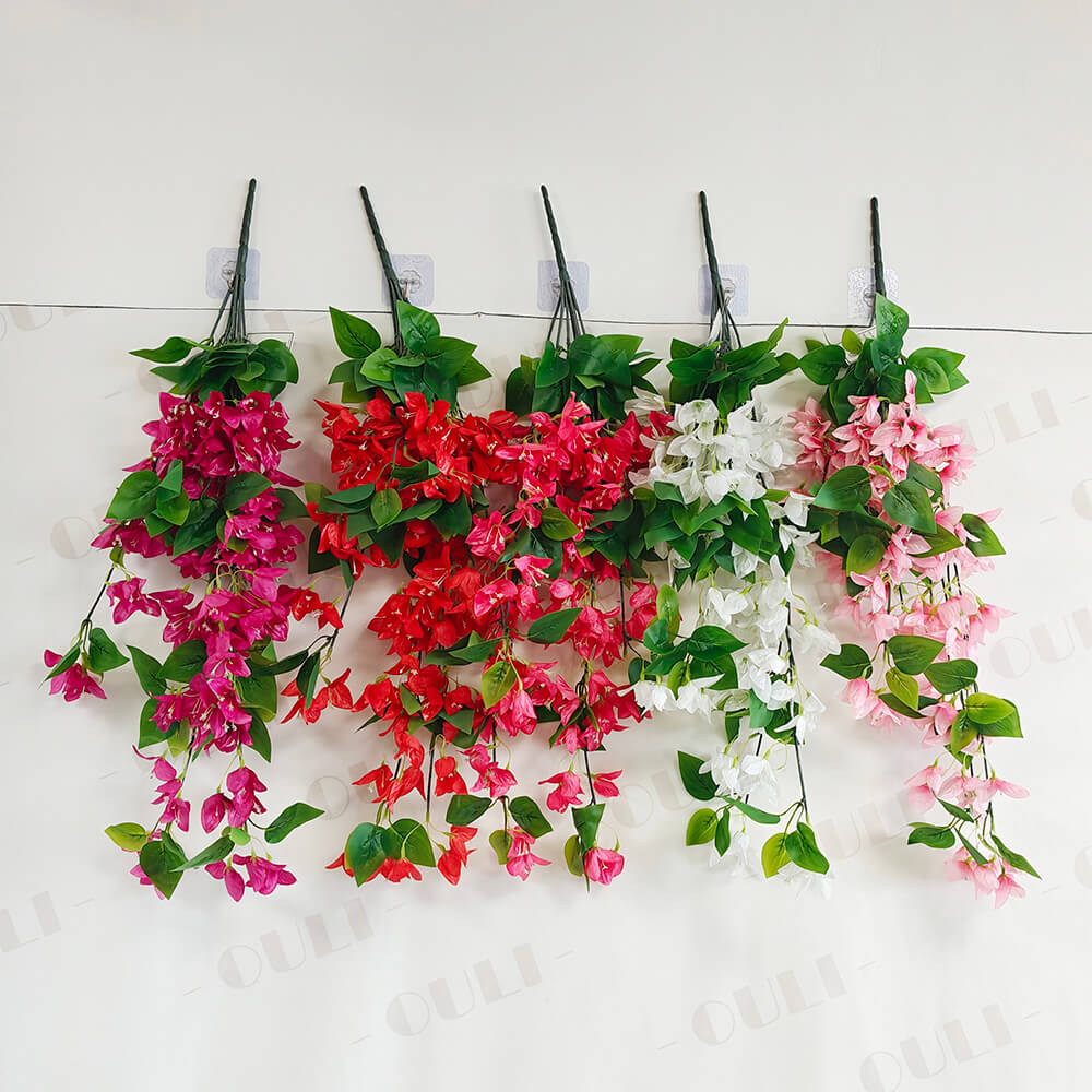 Šilko Bougainvillea sienos kabinimas